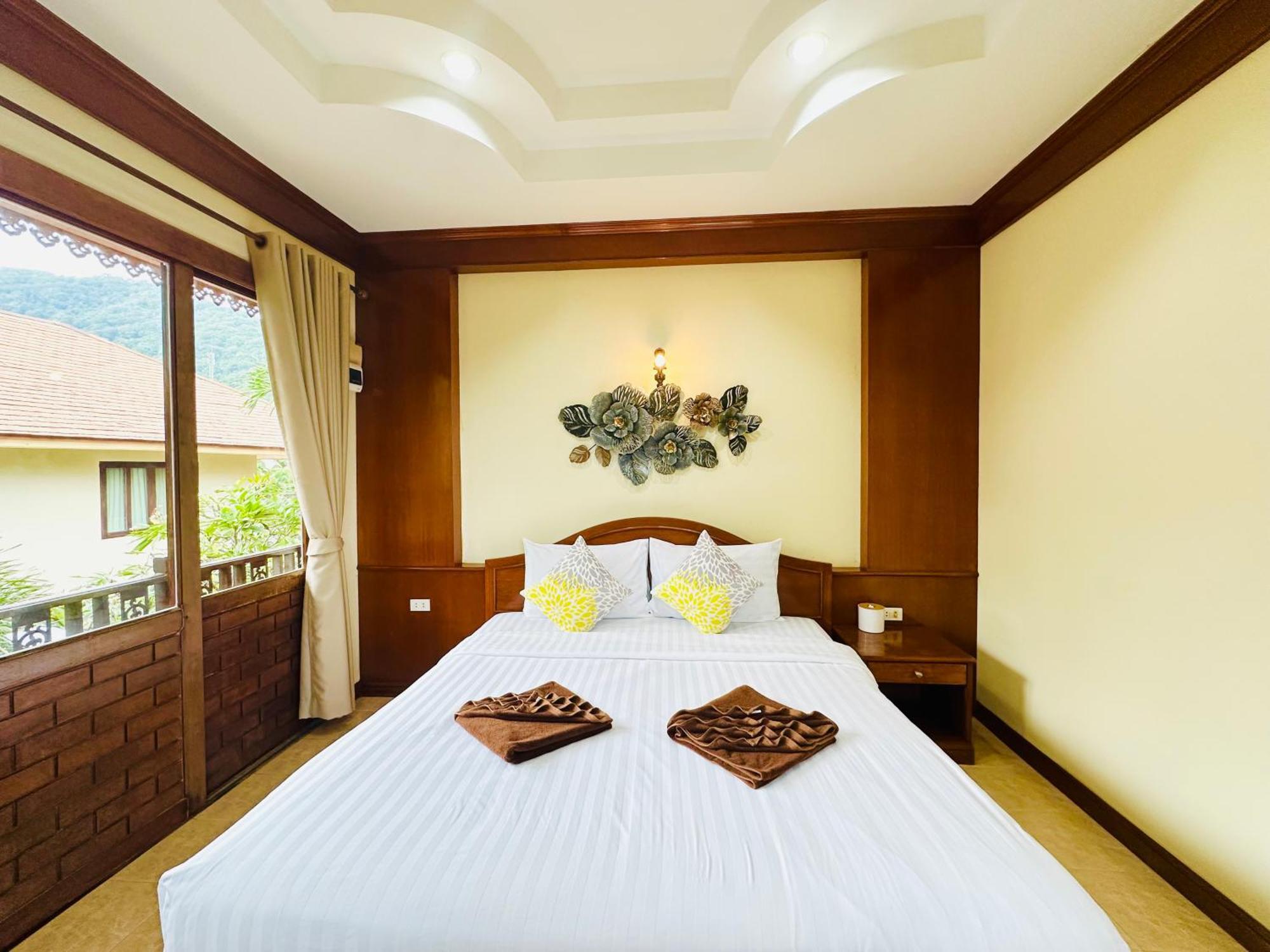 Family House Resort, Haad Rin Exterior photo