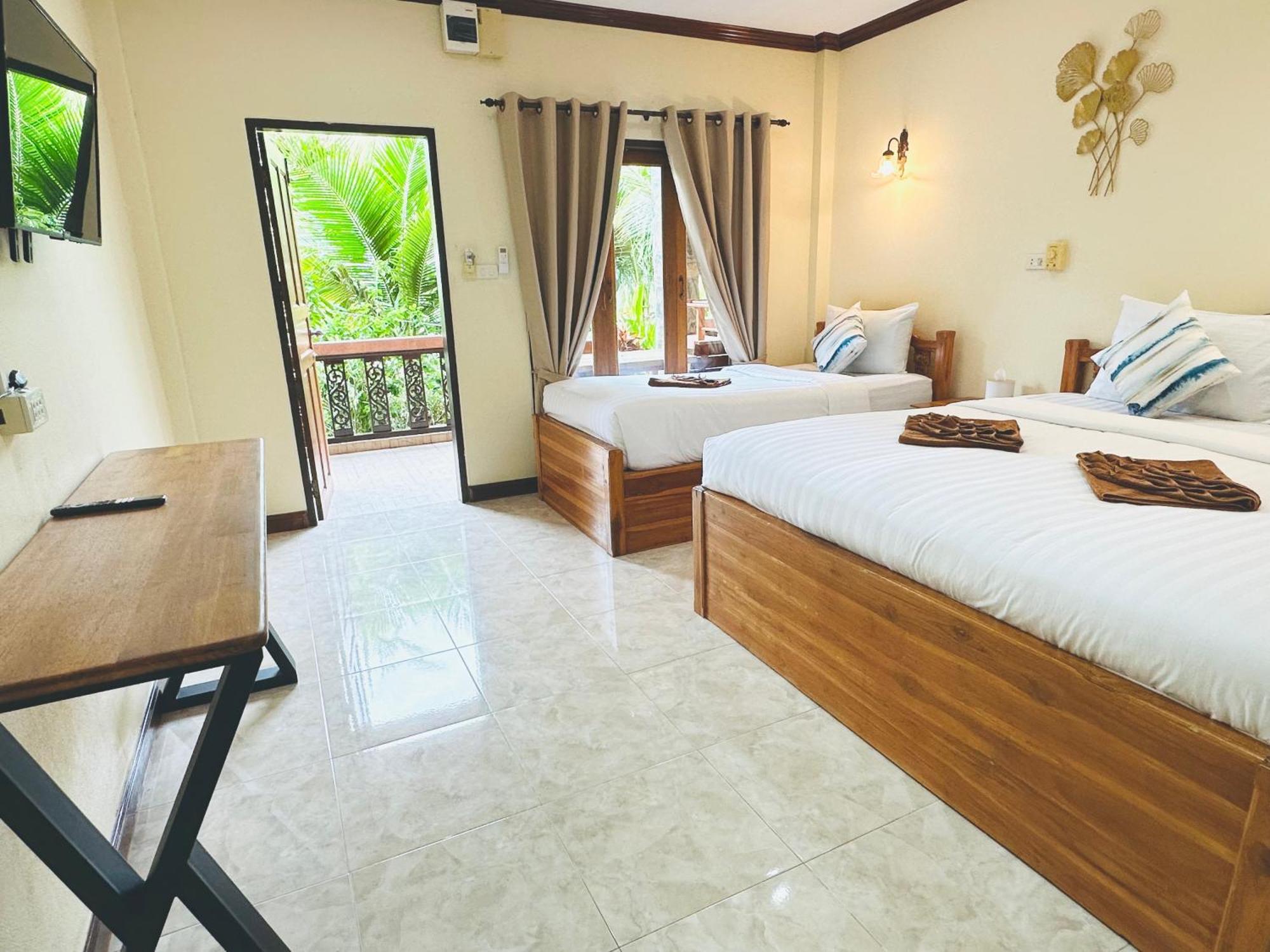 Family House Resort, Haad Rin Exterior photo