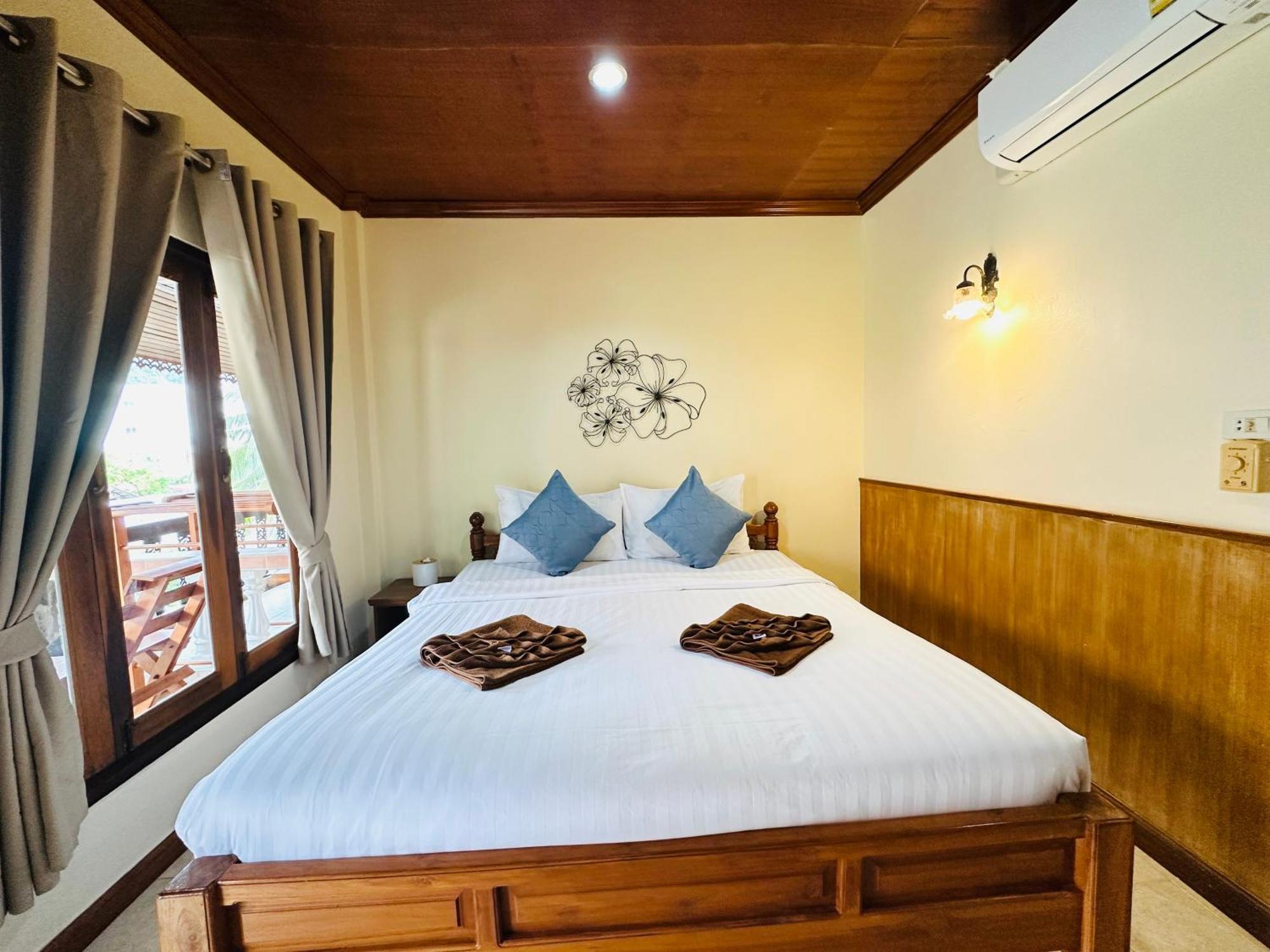 Family House Resort, Haad Rin Exterior photo